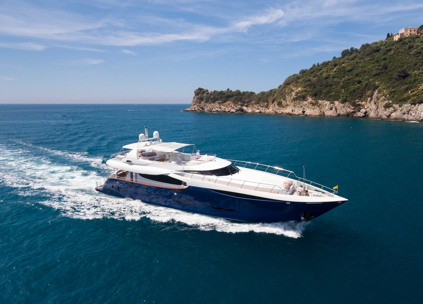 Discover Mediterranean Bliss with CLARITY: Yacht Cloud's Summer Highlight