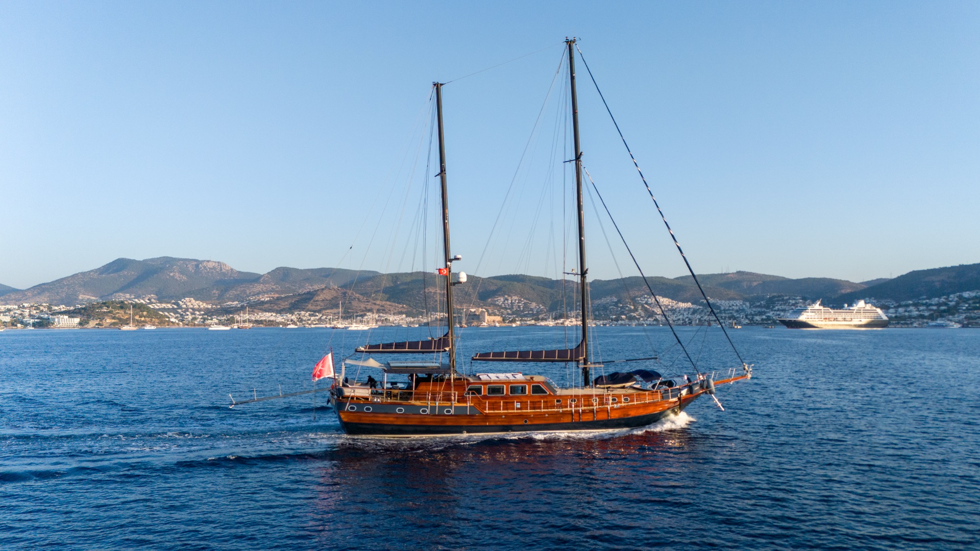 CAPRICORN 1: Luxury Gulet Charter in Greece