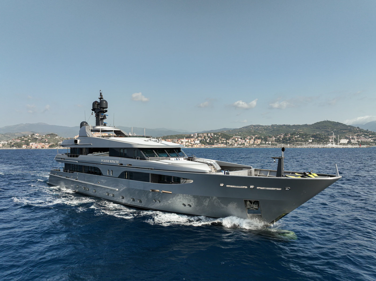 Superyacht VIBRANCE the Bahamas for Fall
