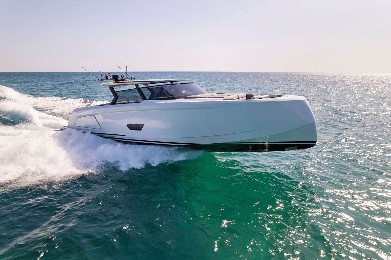 Relax Aboard TAKE IT EASY V: A Curated Yacht Cloud Experience in US Waters