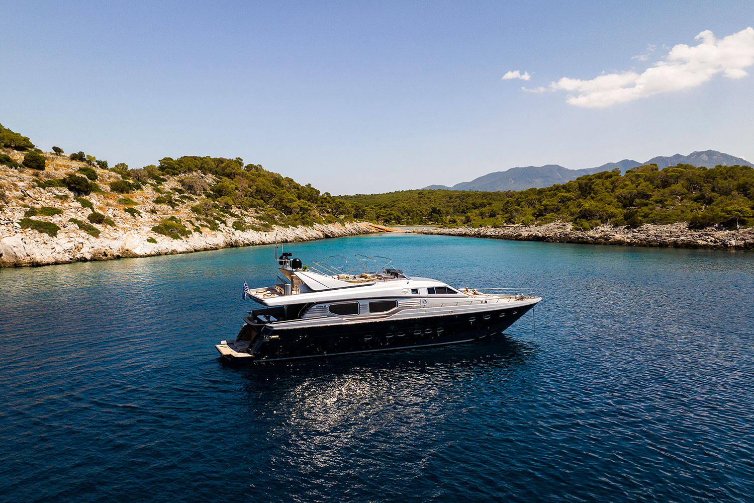 ANDROMEDA: The Posillipo 78' 5" Marvel Luxury Charters