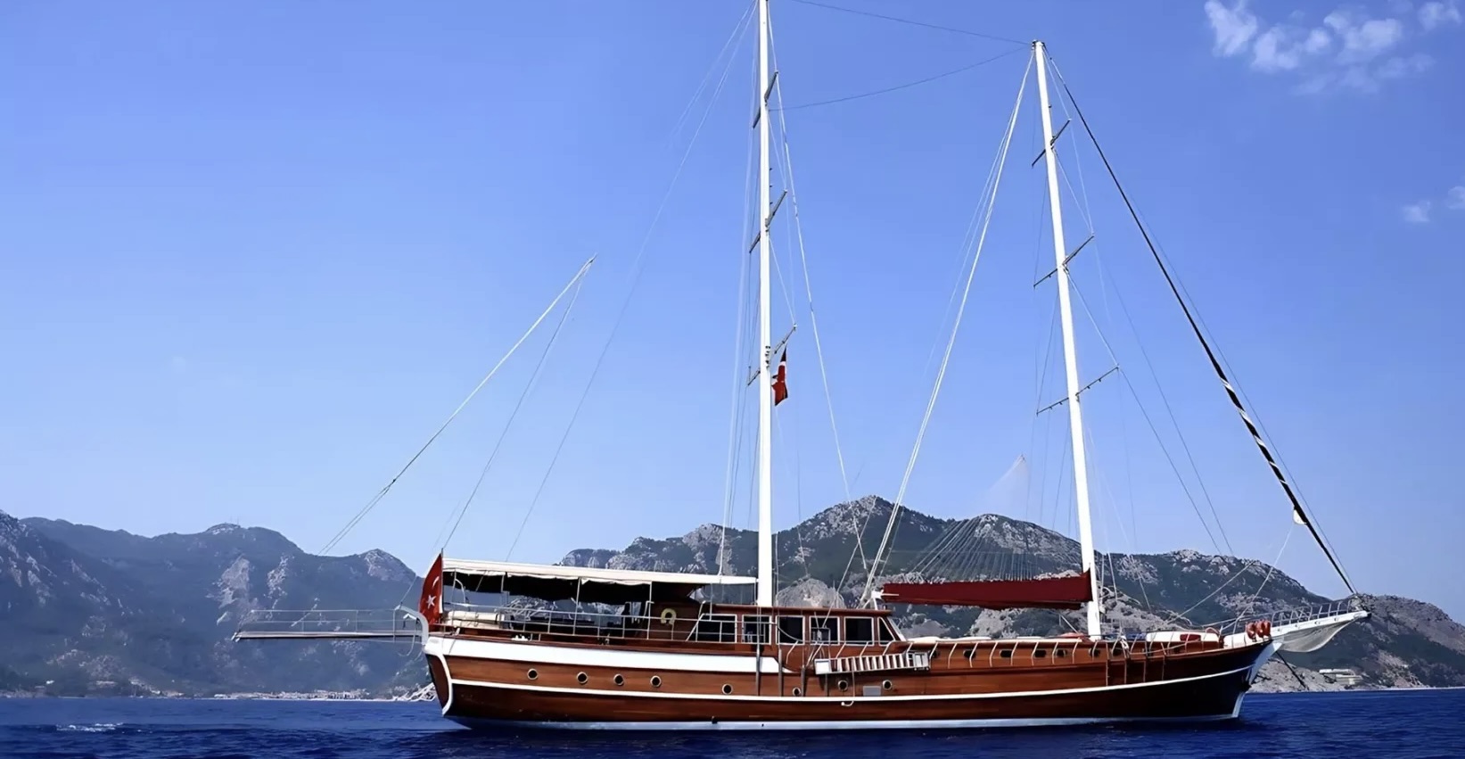Gulet Caferoglu 7: Luxurious Sailing in Turkish Waters