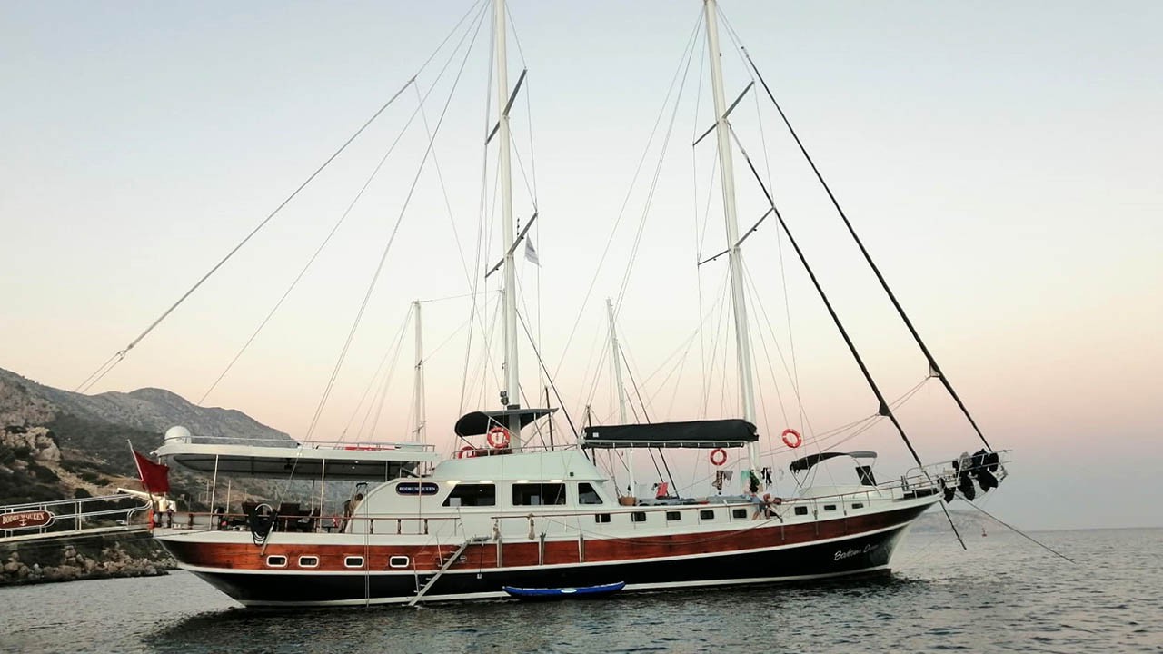 Luxury aboard the Refitted 27m Bodrum Queen