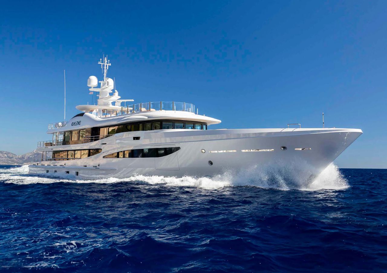GALENE: Festive Season Yacht Charter in the Caribbean
