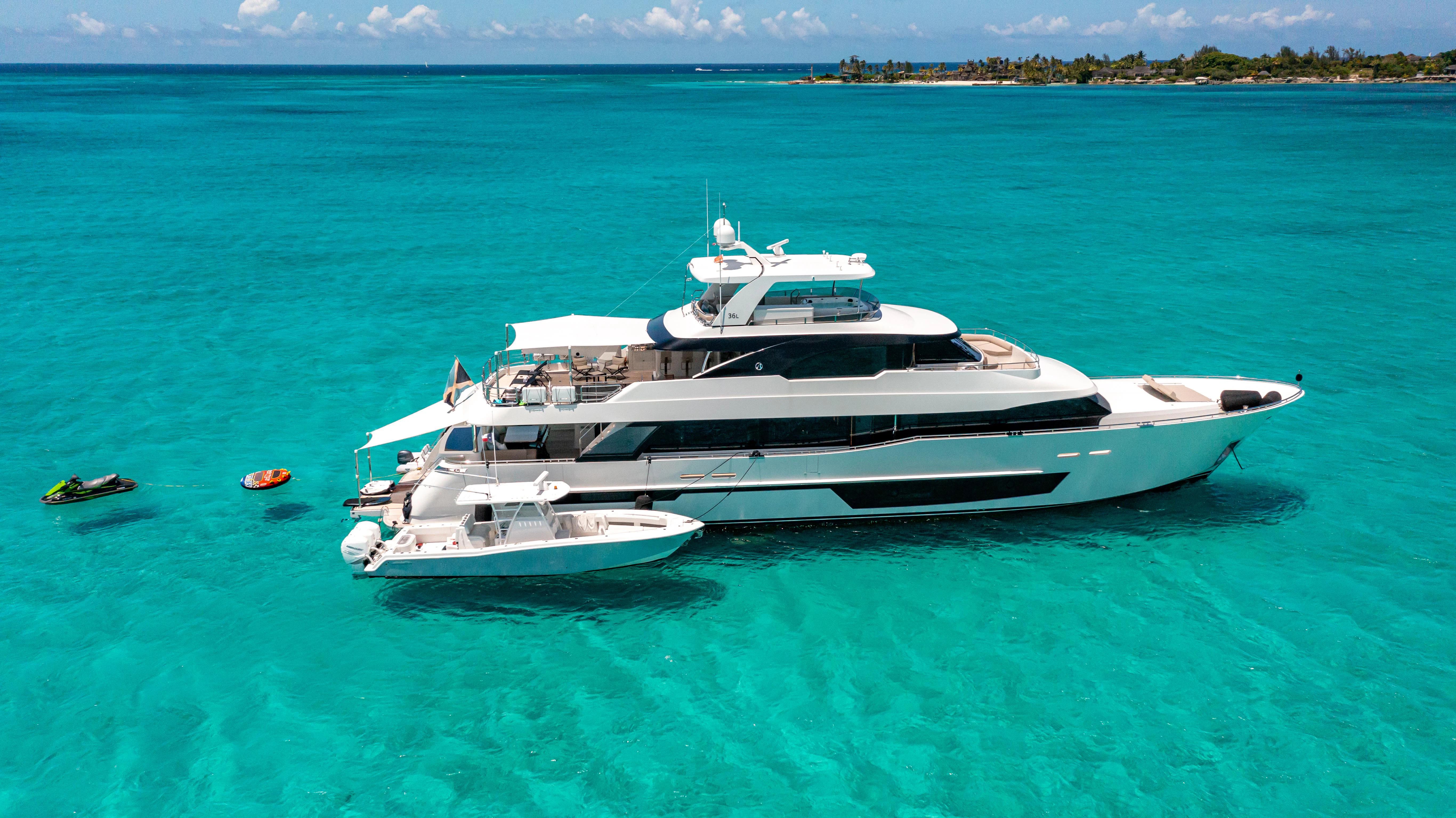 Fishing Getaway on Board the Yacht I C in the Bahamas