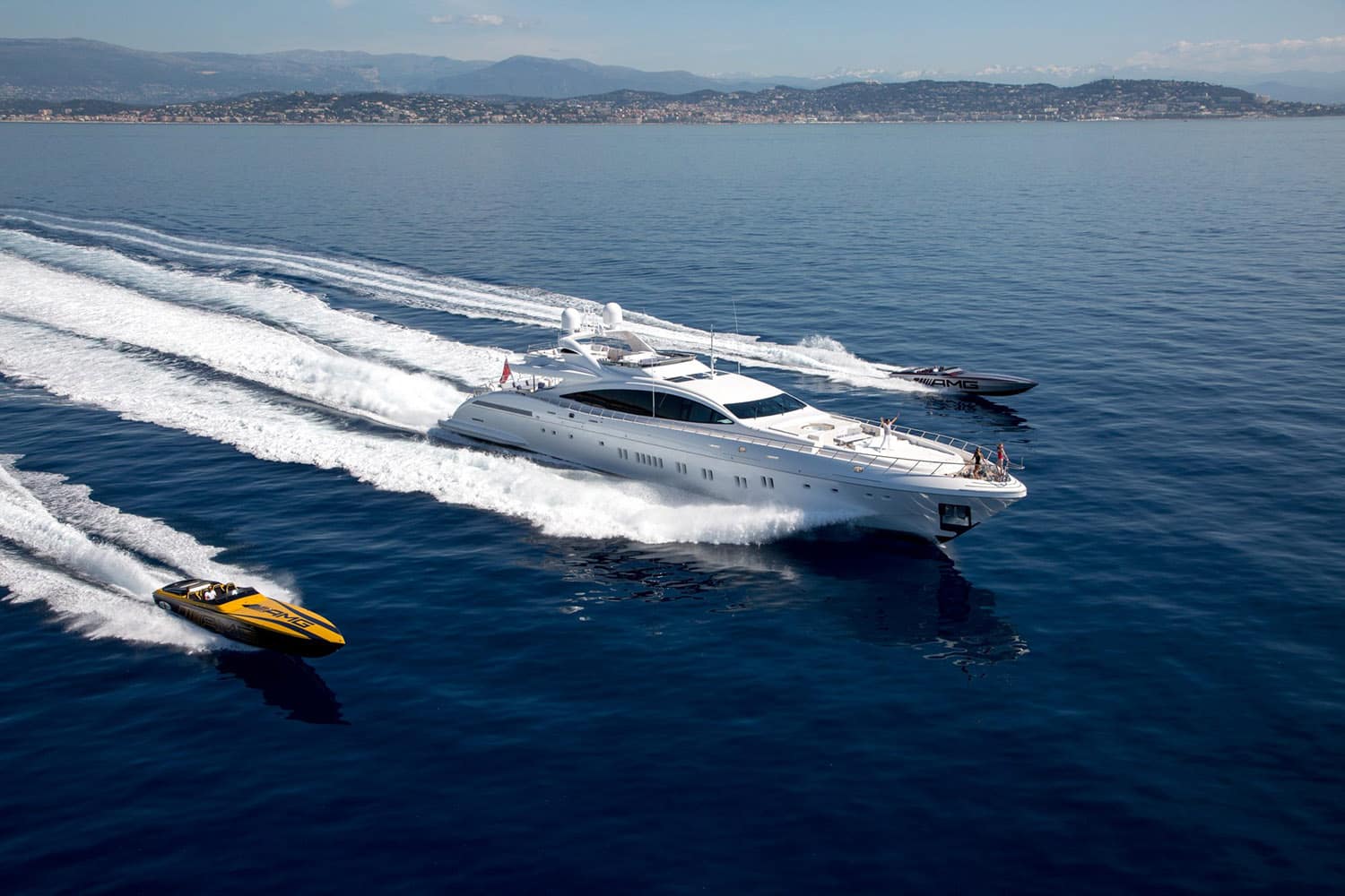 Fancy a Saint-Tropez Soiree Aboard DA VINCI