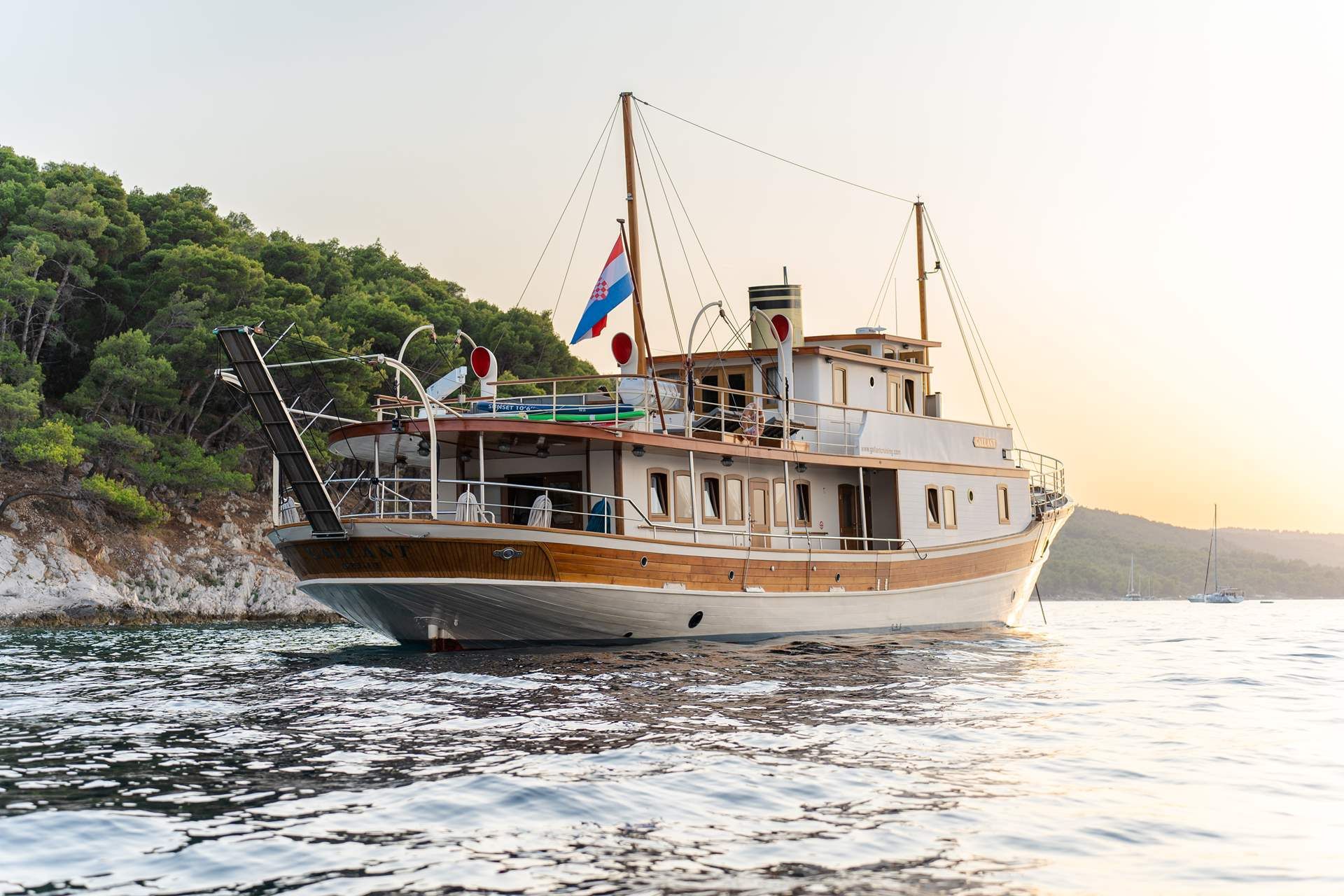 Gallant: A 32m Yacht in the Adriatic Sea