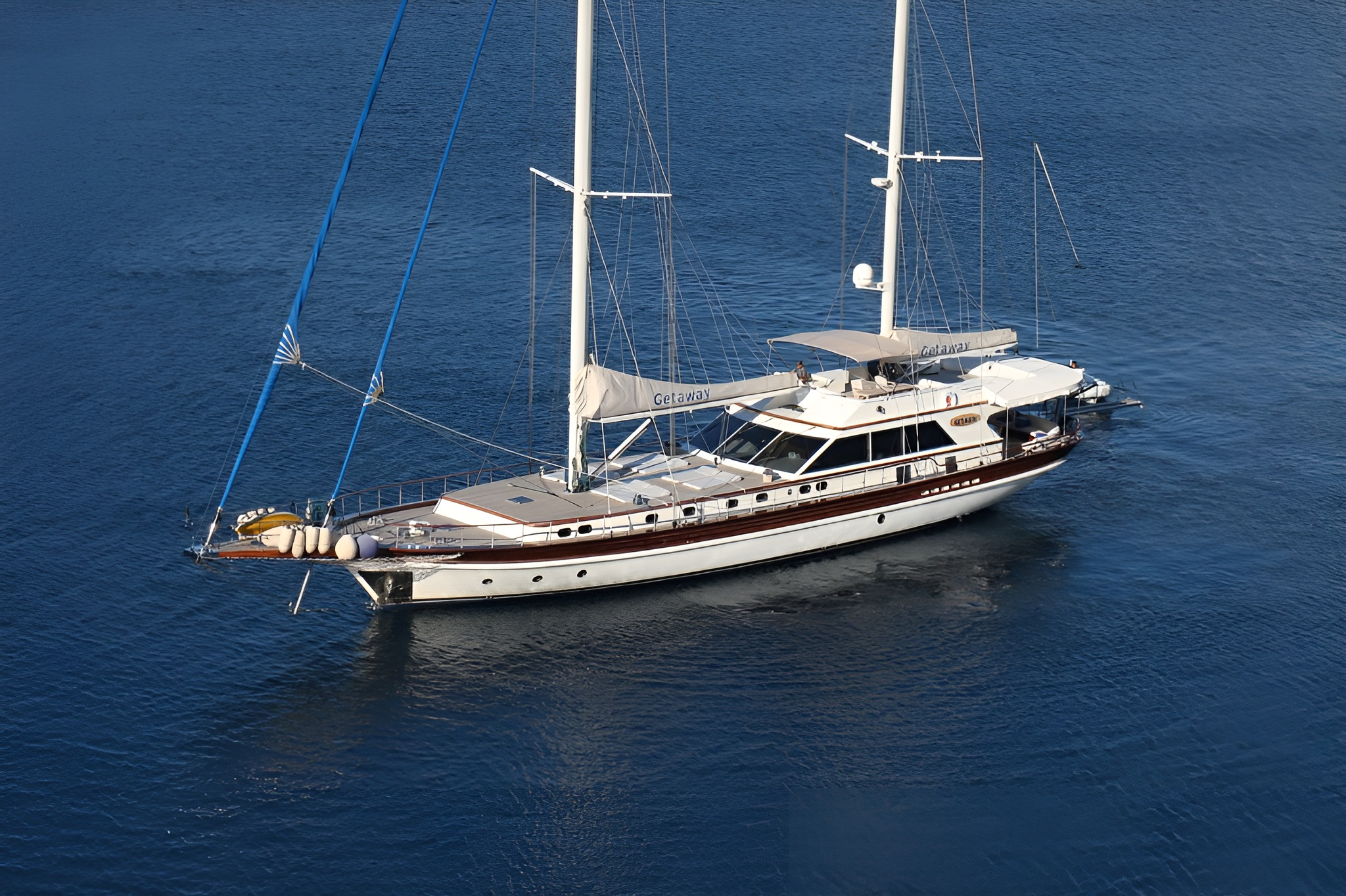 Experience the Luxurious Yacht GETAWAY