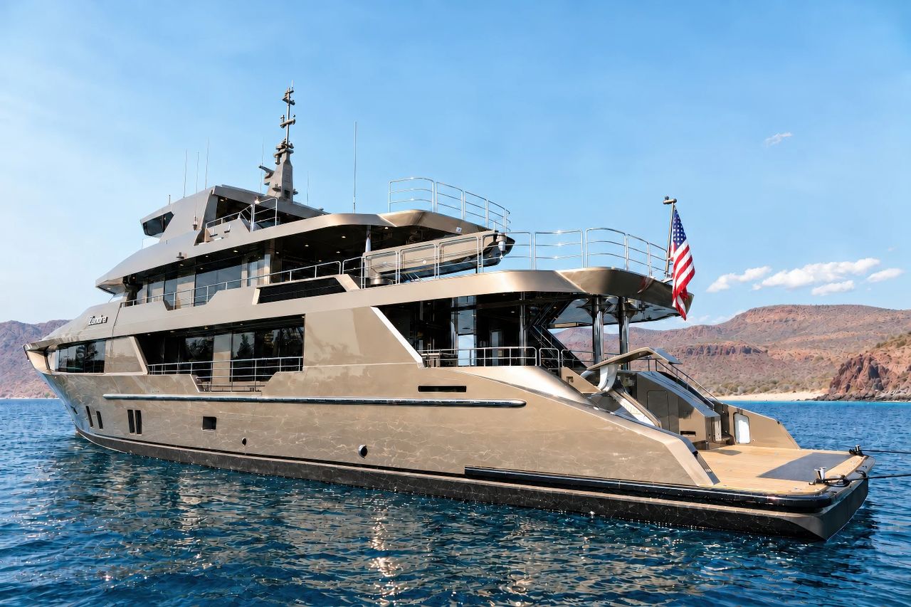 ZEMBRA: 46m Expedition Yacht Charter in Alaska, Costa Rica, Panama and Mexico
