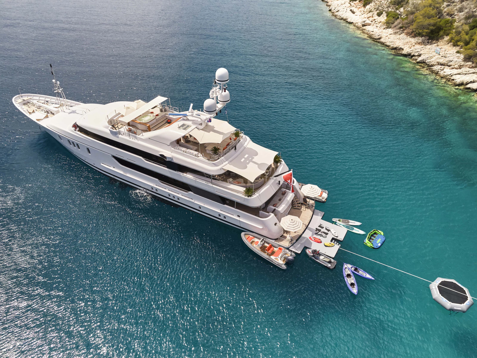 Journey Aboard the Striking 53m Amels SEAHORSE