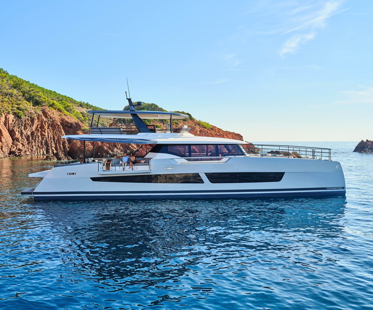 M/C ALINA Power 80: 10-Guest Yacht Charter in Greece