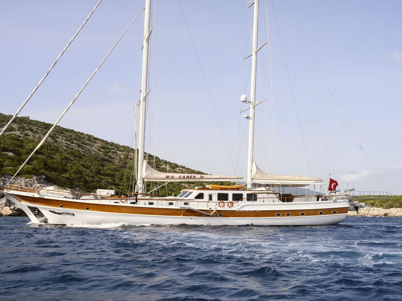Charter the Luxurious Caner IV: Discover Turkish Elegance in the Mediterranean