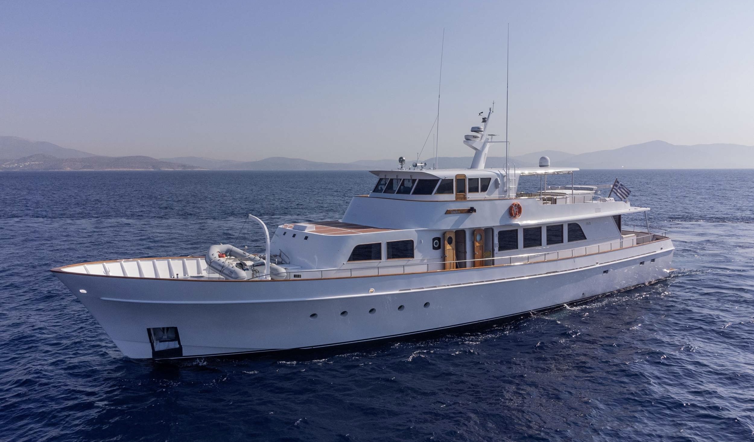 M/Y TAKA: A Hassle-Free Luxury Yacht Experience in the Aegean and Beyond
