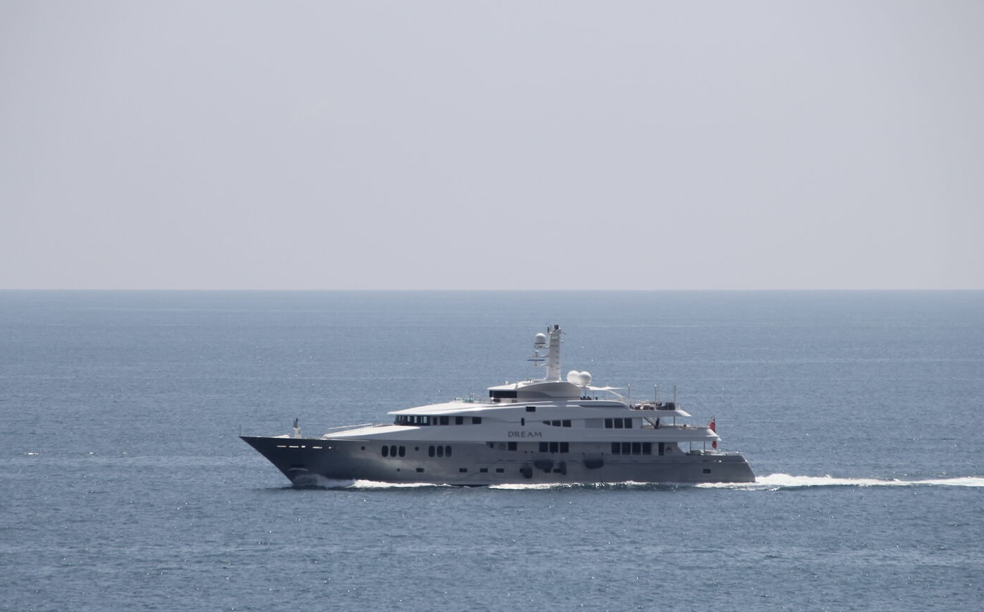 M/Y DREAM: Your Ultimate Luxury Yacht Charter Experience in Greece