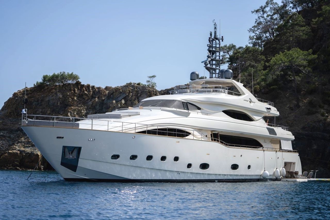 Experience Luxury: Charter M/Y Ariela in Turkey and Greece