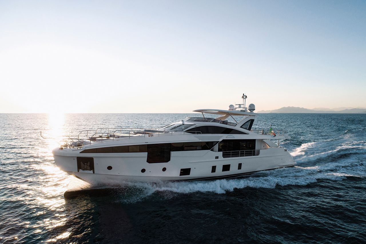 October Discount: 32m Azimut Grande VOLANTE Yacht Charter in Corfu