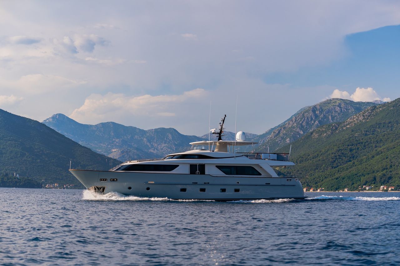 Offer: Sail the Adriatic aboard Valentina II with Extra Day for Free!