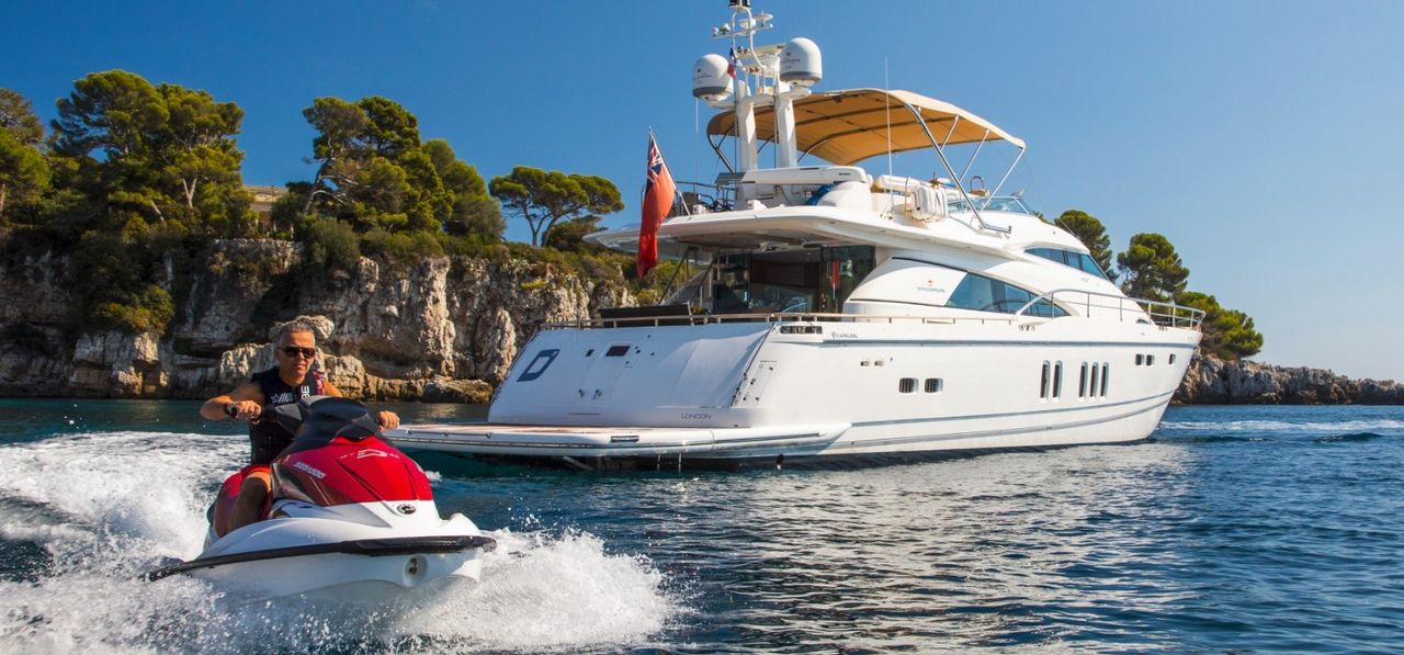D5 Fairline Yacht Charter in South of France: Late Summer Sun