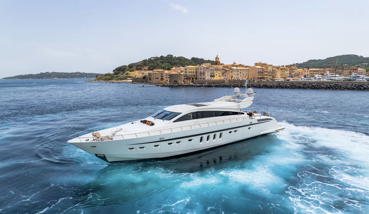 Offer: 31m Arno ECLAT Yacht Charter on the French Riviera