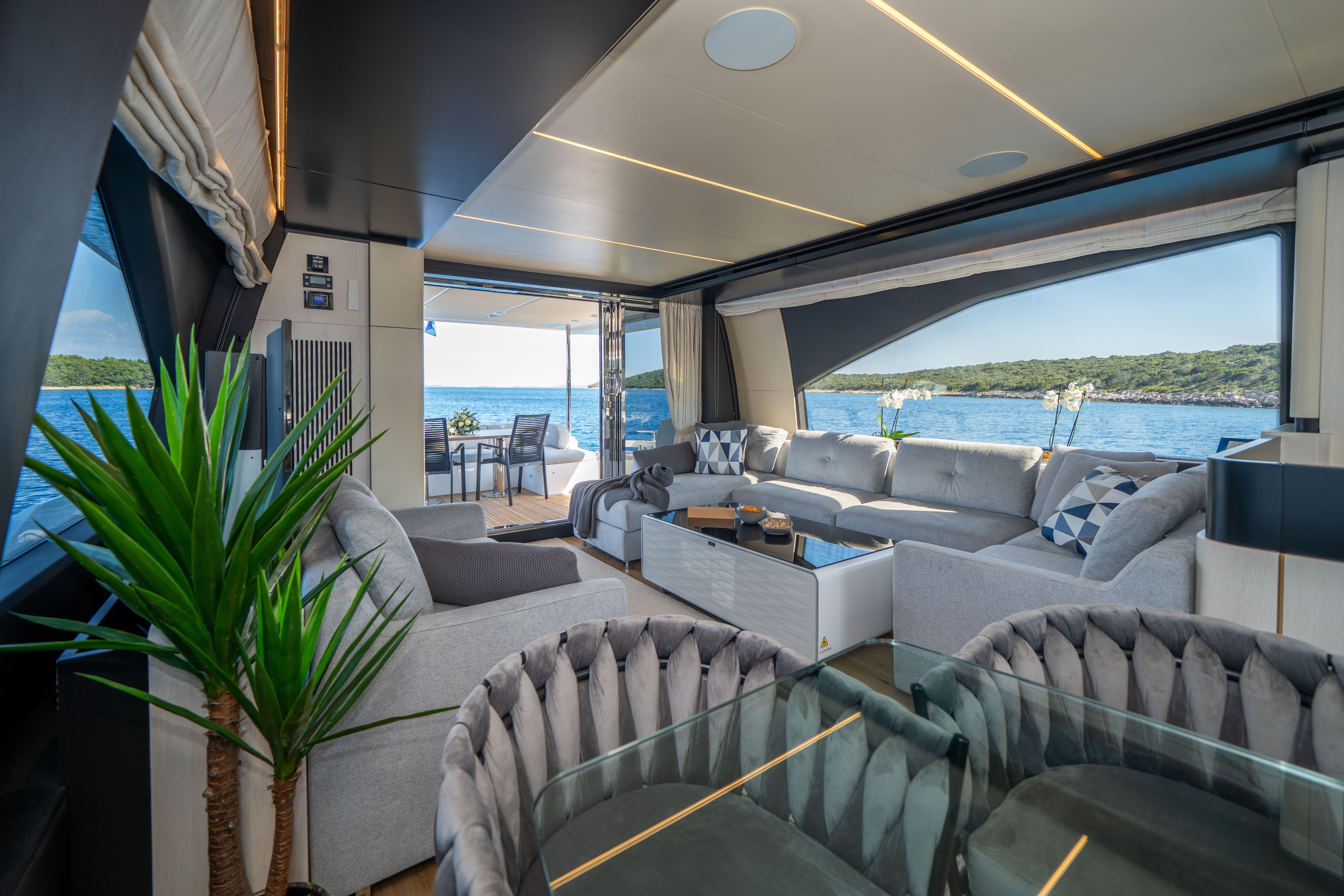 Charter the Refreshed RELAX OF CROATIA: Discounts and Luxury in Croatia