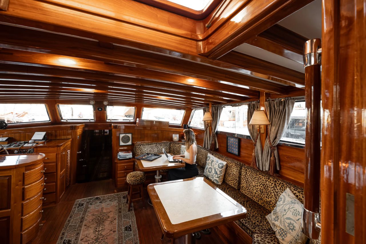 Torini interior