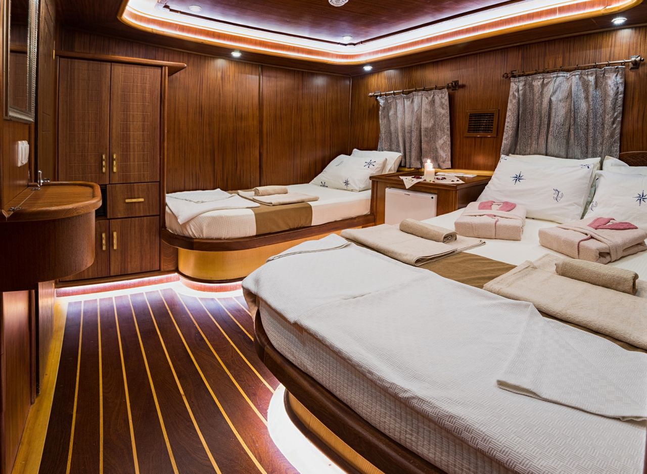 S Nur Taylan interior