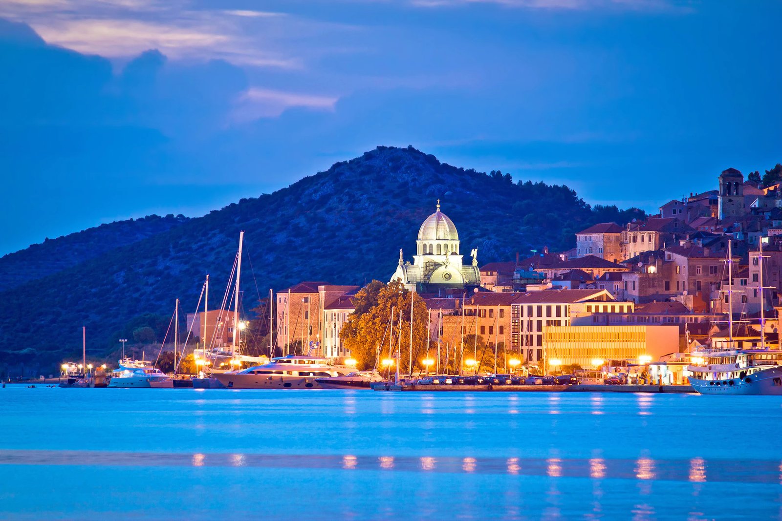 Sibenik yacht charter departure port