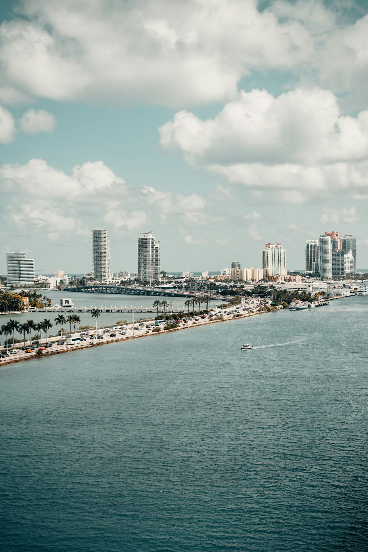 Miami Beach yacht charter departure port