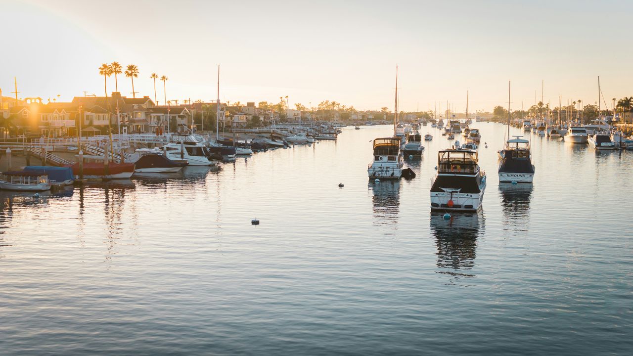Newport yacht charter departure port
