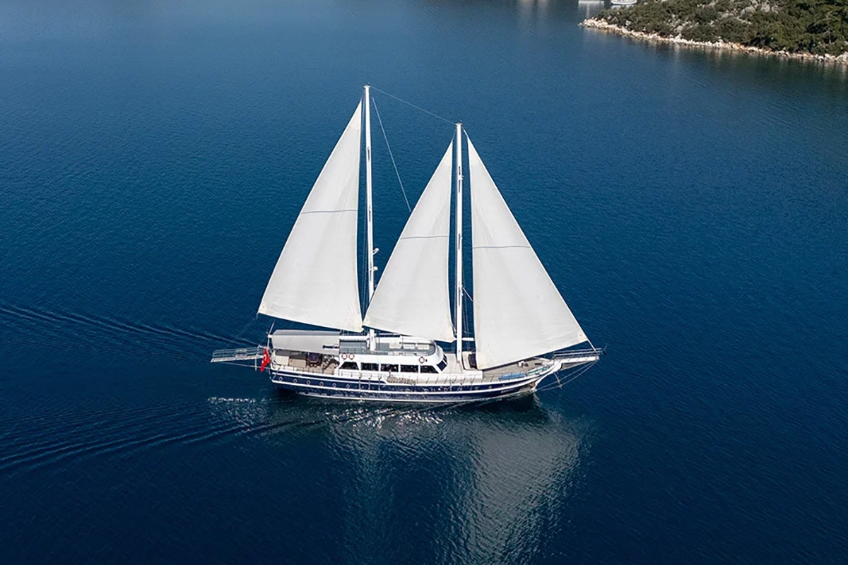 Sarayli 1 — crewed gulet charter in Turkey