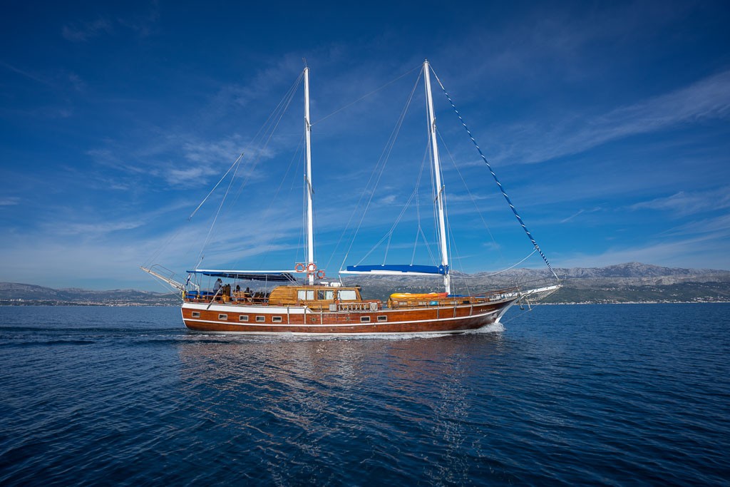 Atalanta — crewed gulet charter in Croatia