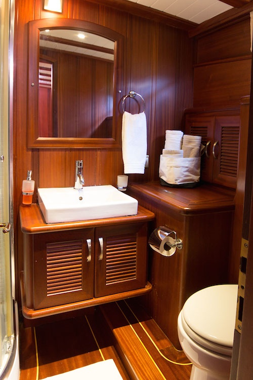 Atalante cabin