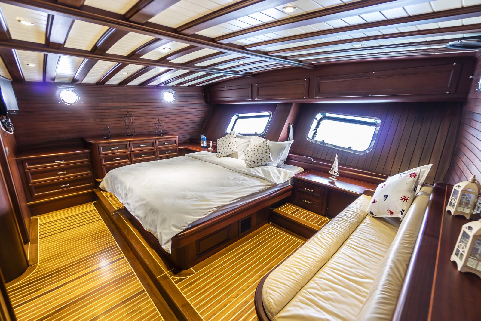 Carpe Diem XI cabin