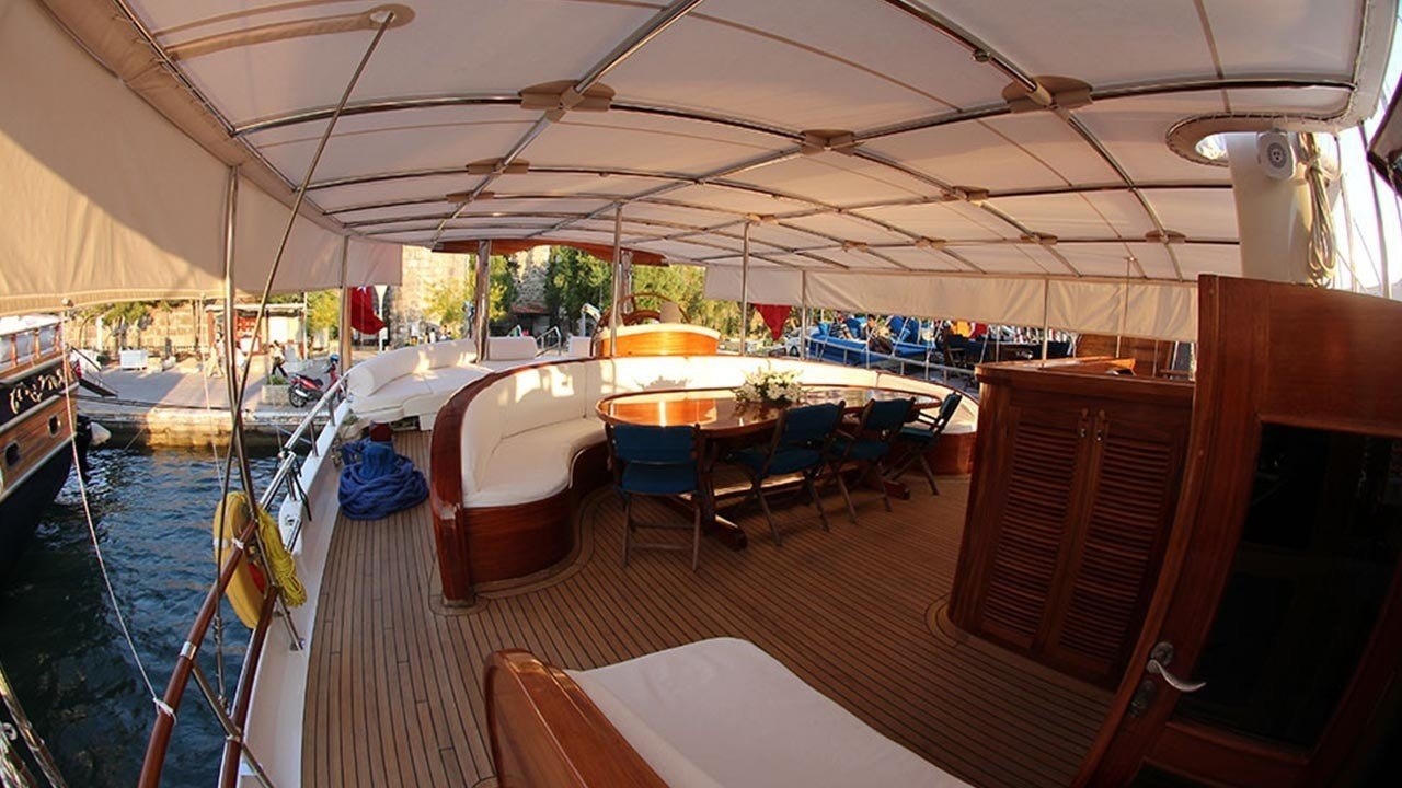Cevri Hasan 5 dining