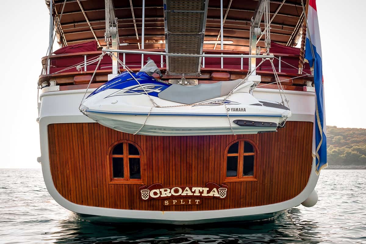 Croatia deck