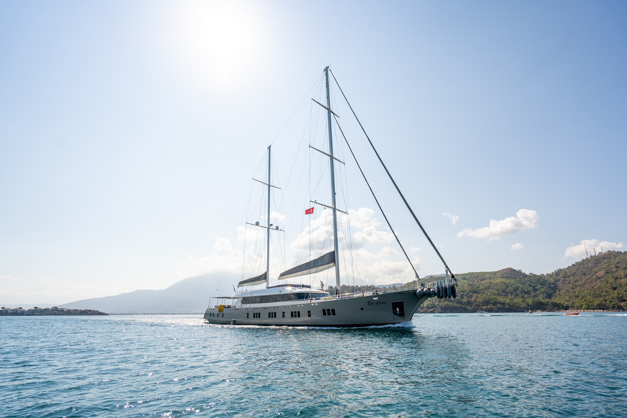 De Love — crewed motor sailer charter in Turkey