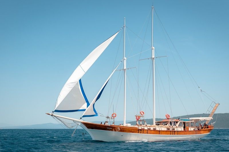 Dona — Gulet for charter in Split, Croatia