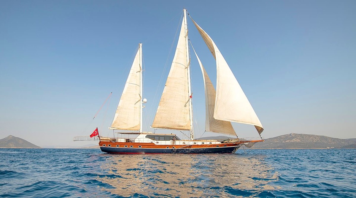 Dragon Fly — Gulet for charter in Bodrum, Turkey