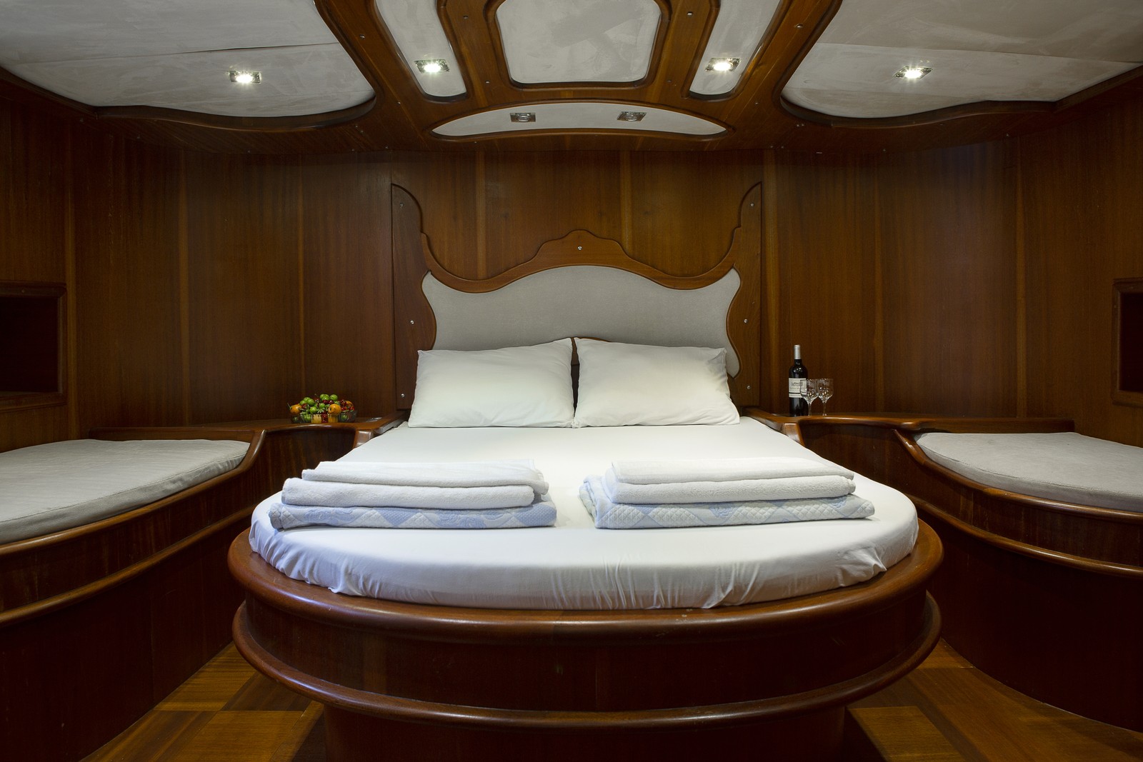 E Nil cabin