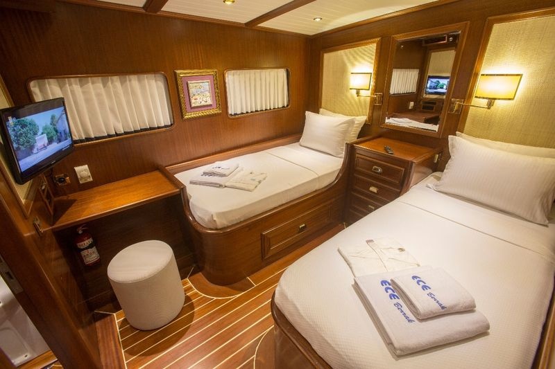 Ece Berrak cabin