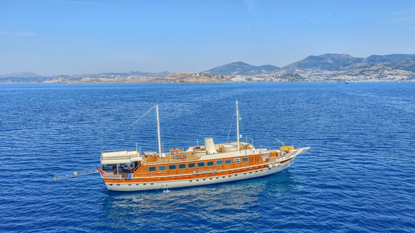 Elara I — crewed gulet charter in Turkey