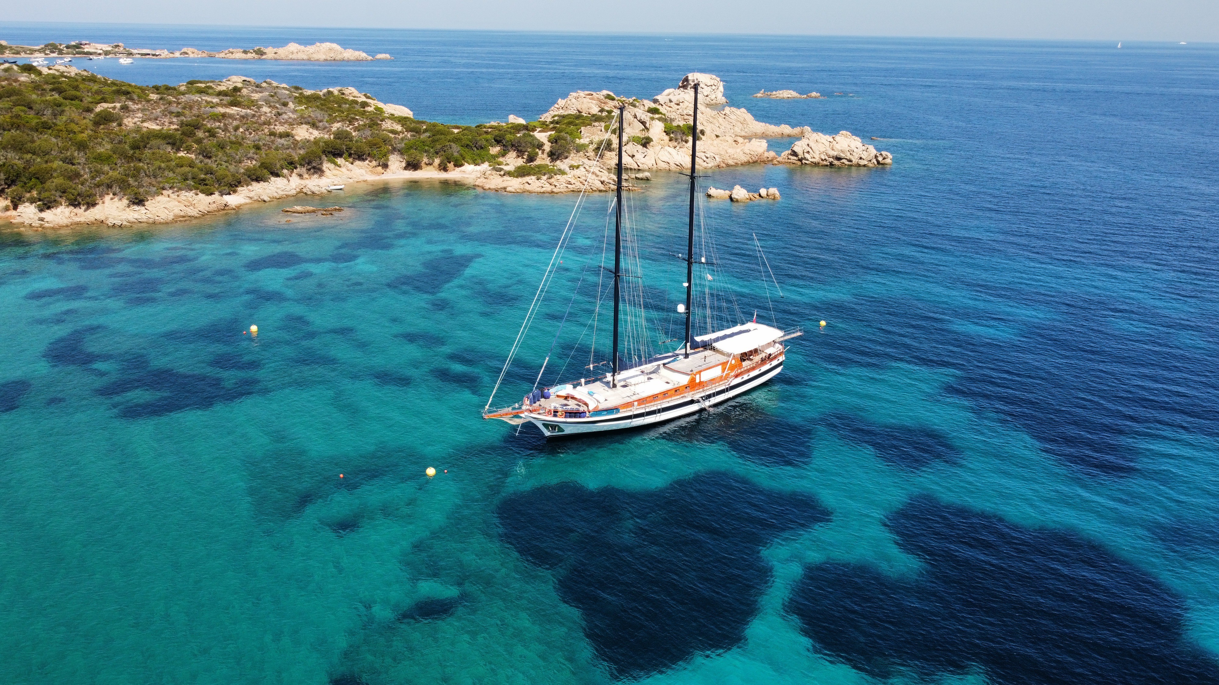 Elianora — crewed gulet charter in Italy