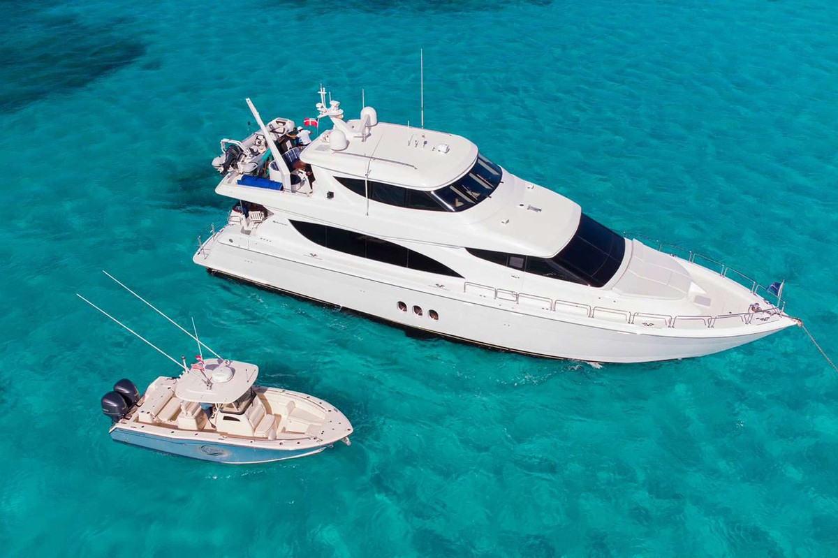 Gail Force II — Motor Yacht for charter in Nantucket, United States
