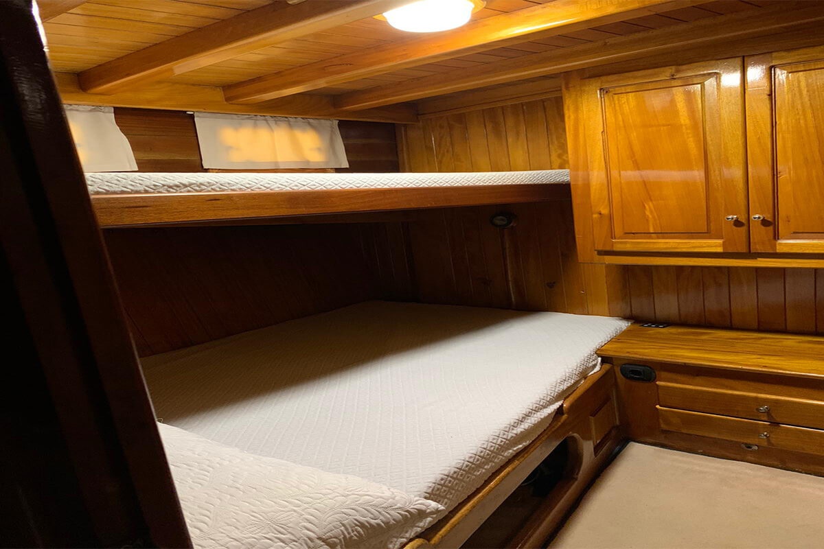 Hande Capo Galera interior