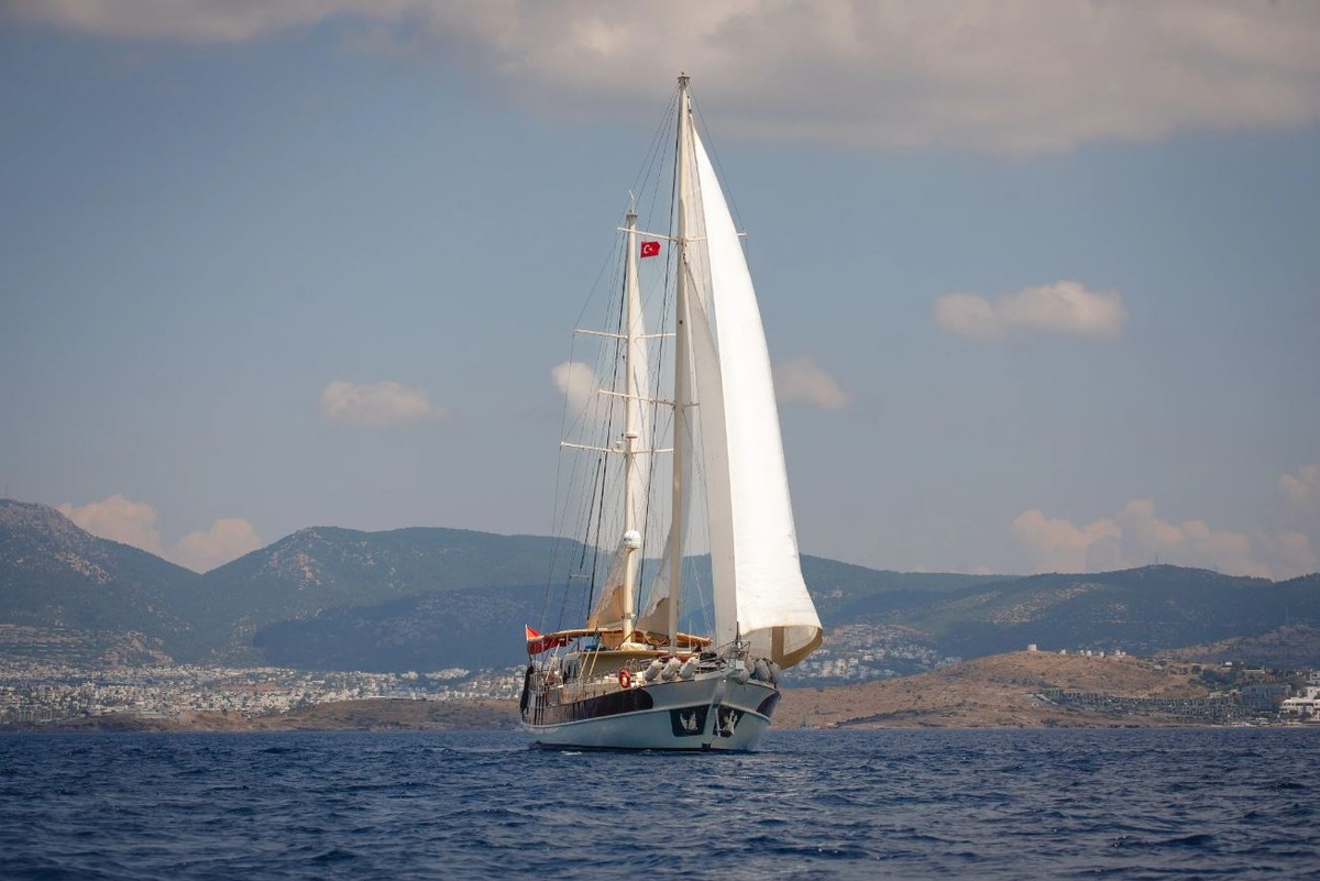 Happy Hours — Gulet for charter in Bodrum, Turkey