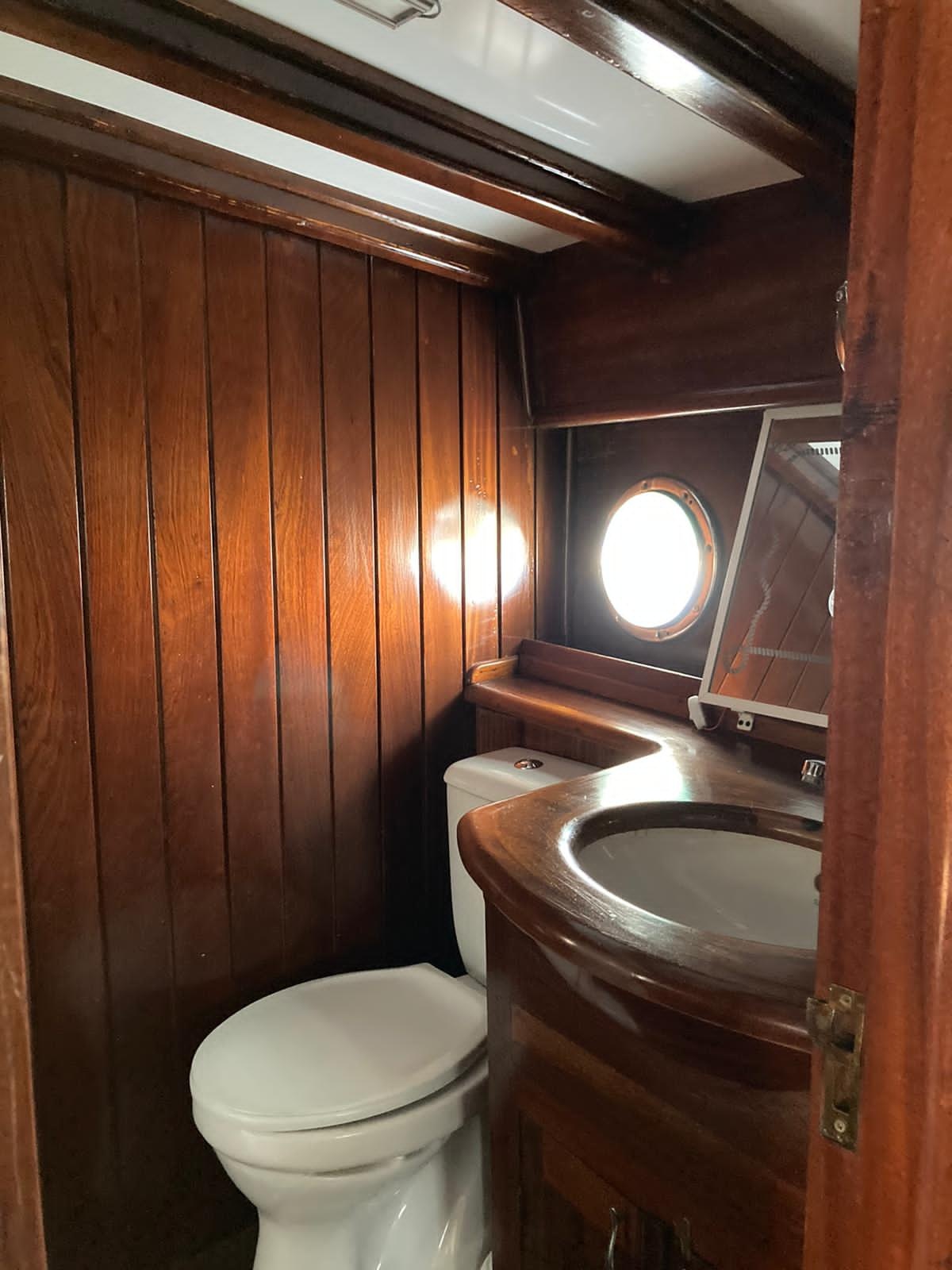 Hep Ay cabin