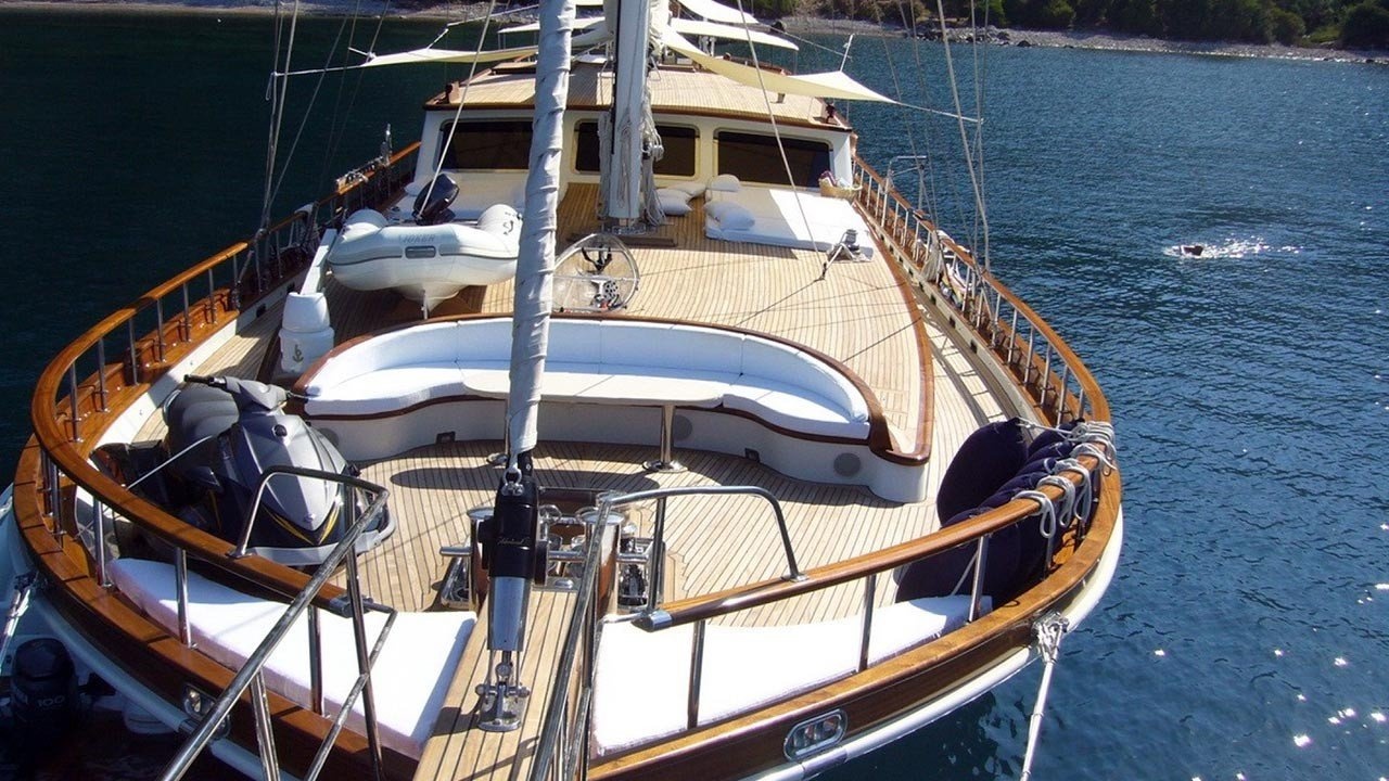 Kaya Guneri 5 cabin