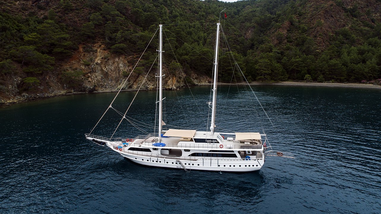 Kayhan 11 — crewed gulet charter in Turkey