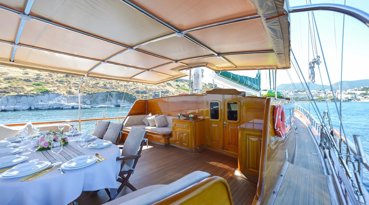 Lady Christa interior