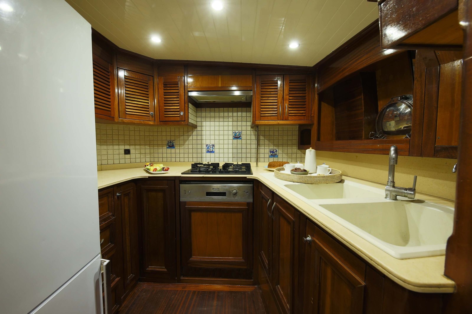 Interior of Lady Freya, photo 3